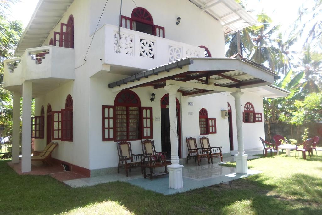 Raj Villa Kumarakanda 히카두와 외부 사진