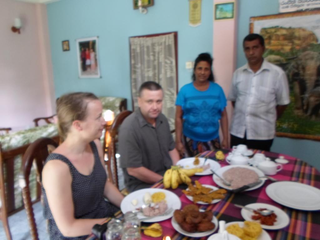 Raj Villa Kumarakanda 히카두와 외부 사진