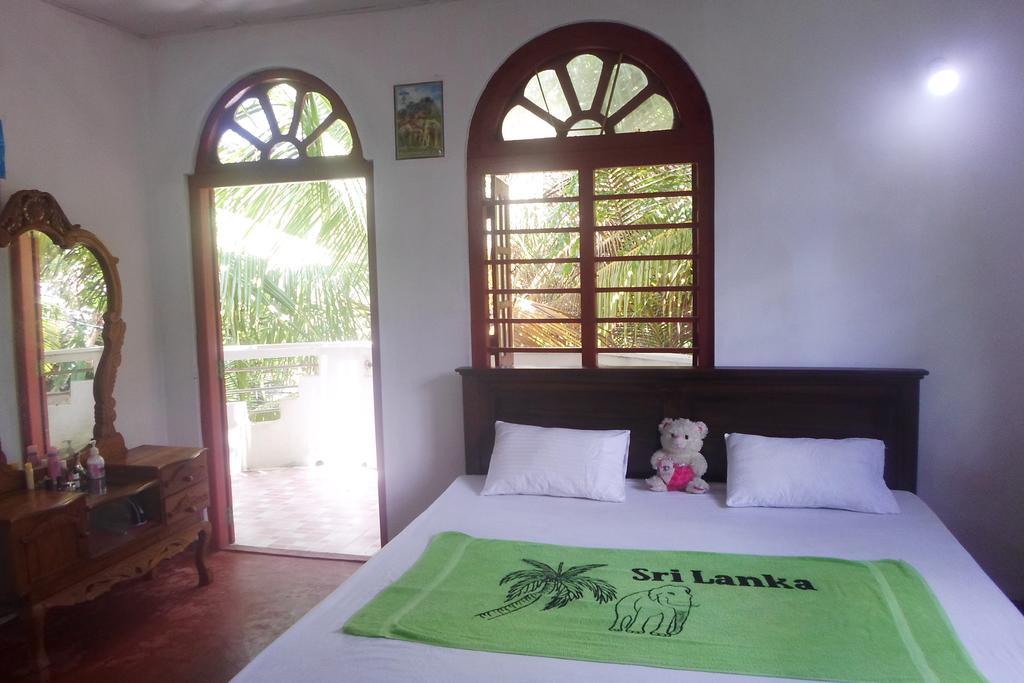 Raj Villa Kumarakanda 히카두와 외부 사진