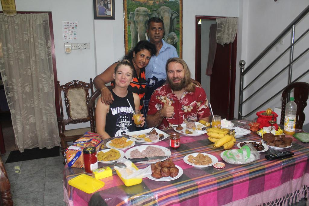 Raj Villa Kumarakanda 히카두와 외부 사진