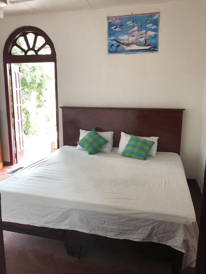 Raj Villa Kumarakanda 히카두와 외부 사진